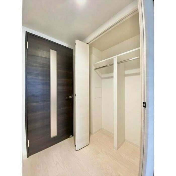 物件内観写真15　(収納)