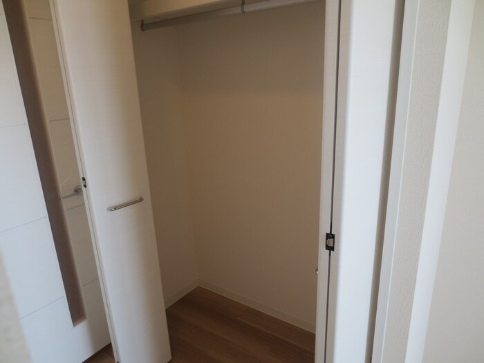 物件内観写真8　(収納)
