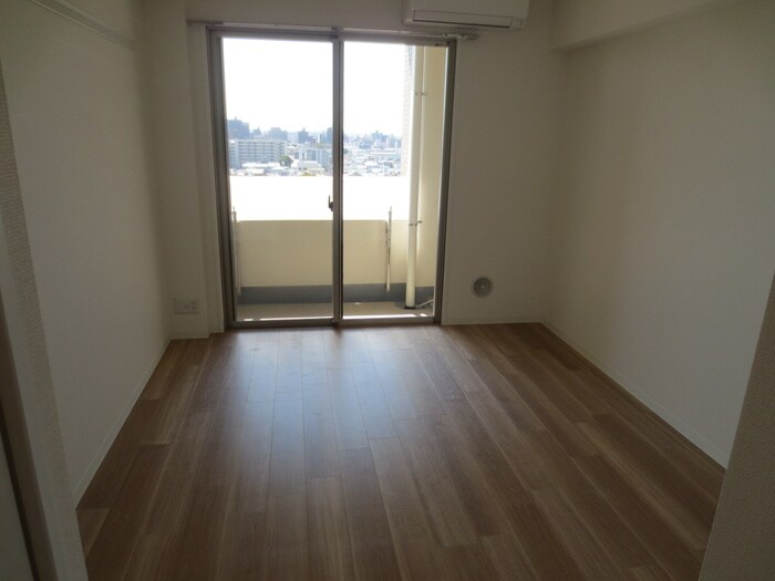 物件内観写真9　(居室)