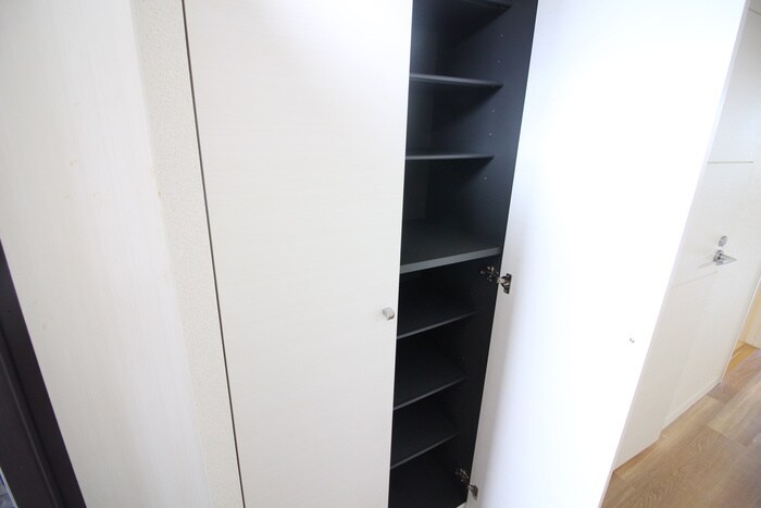 物件内観写真11　(靴箱)