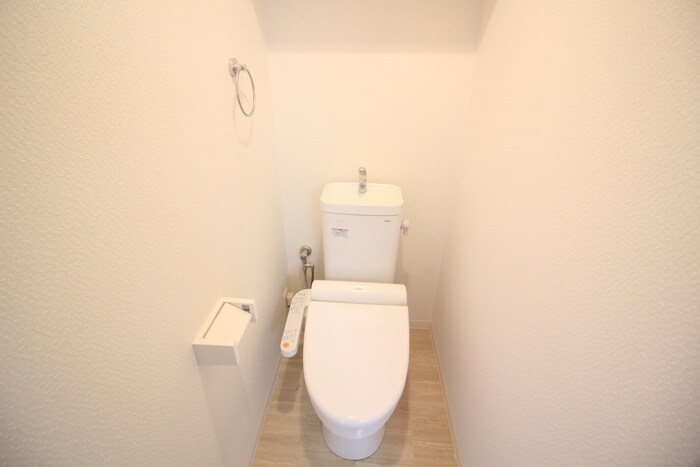 物件内観写真12　(トイレ)