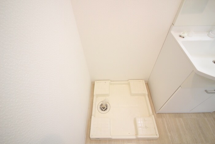 物件内観写真13　(洗濯機置場)