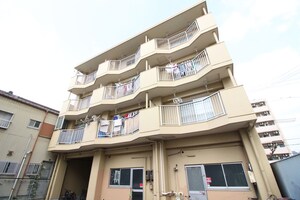 川島シオンハイツ外観写真