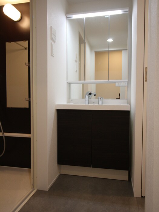 物件内観写真12　(洗面)