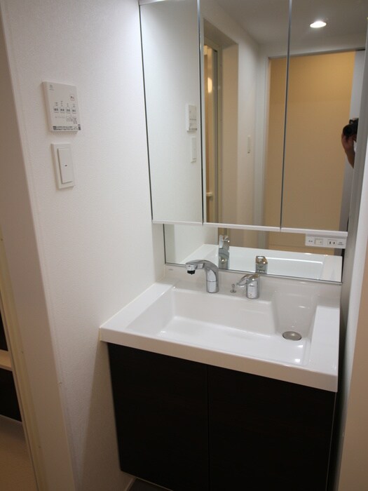 物件内観写真12　(洗面)