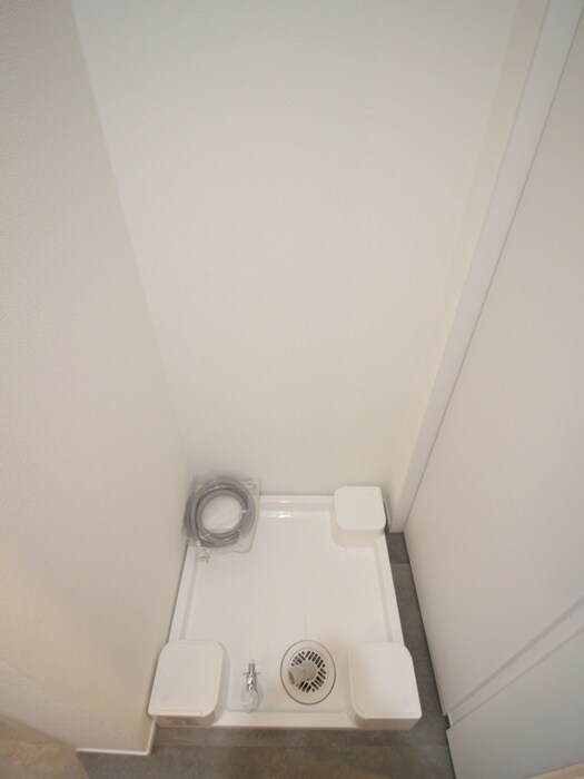 物件内観写真13　(洗濯機置場)