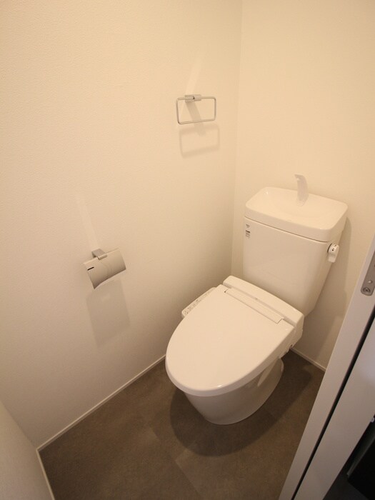 物件内観写真14　(トイレ)