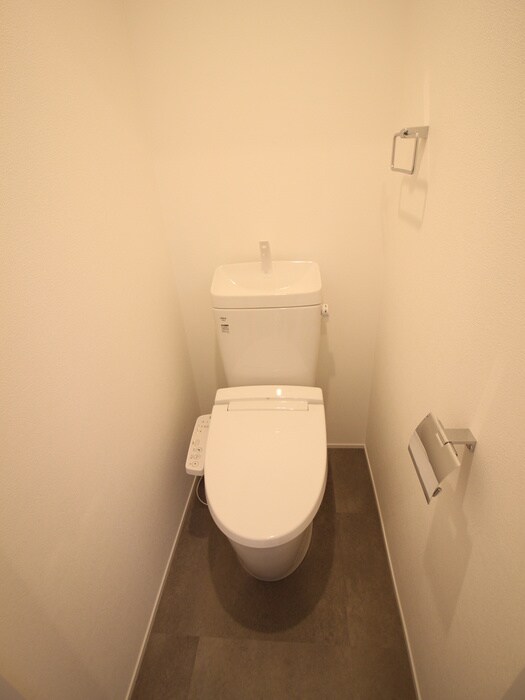 物件内観写真14　(トイレ)