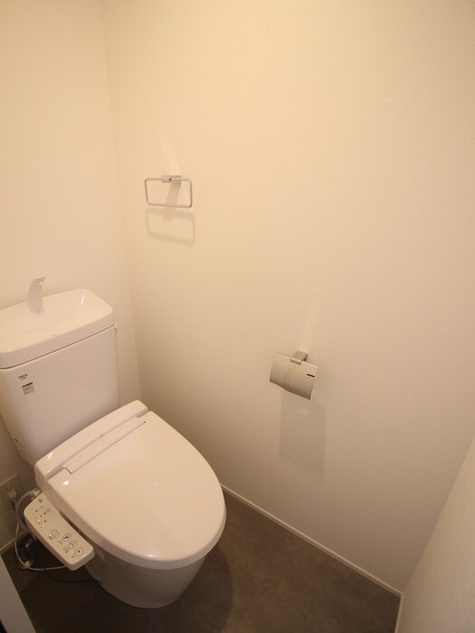 物件内観写真14　(トイレ)