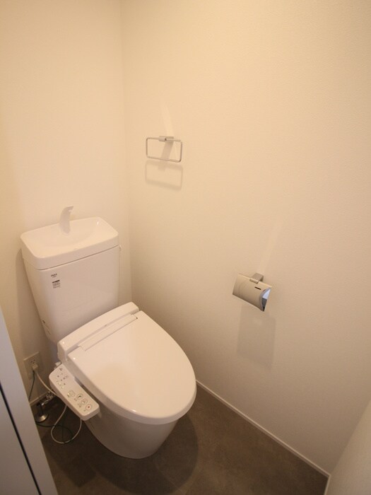 物件内観写真14　(トイレ)