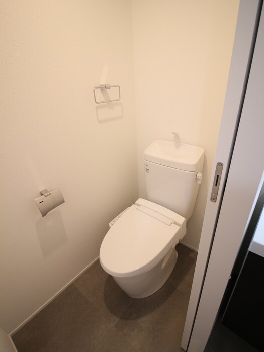 物件内観写真14　(トイレ)