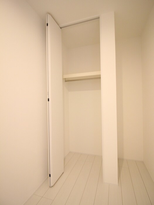 物件内観写真15　(収納)