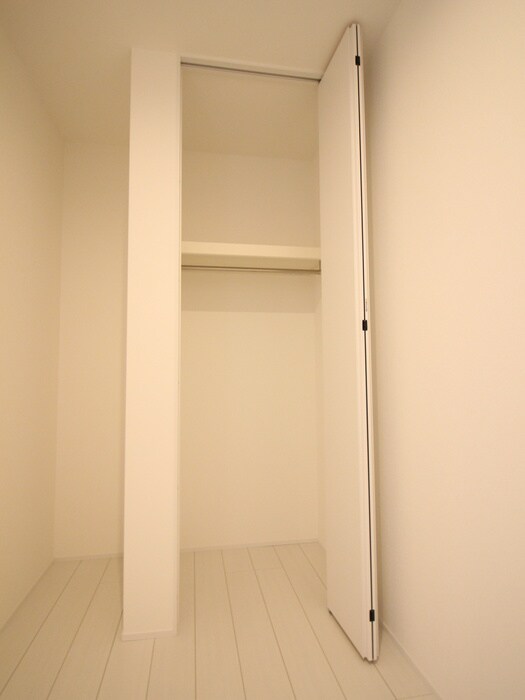 物件内観写真15　(収納)