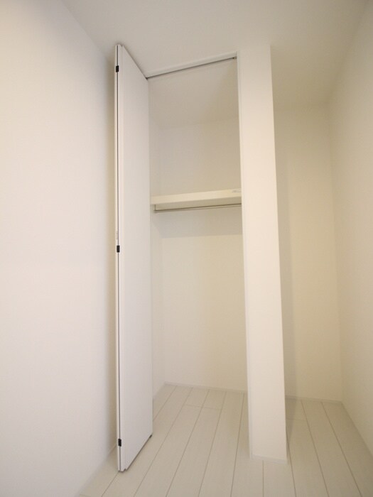 物件内観写真15　(収納)