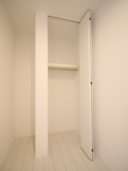 物件内観写真15　(収納)