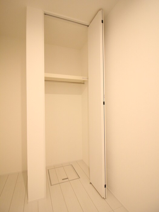 物件内観写真16　(収納)