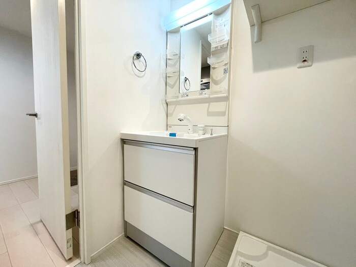 物件内観写真12　(洗面)