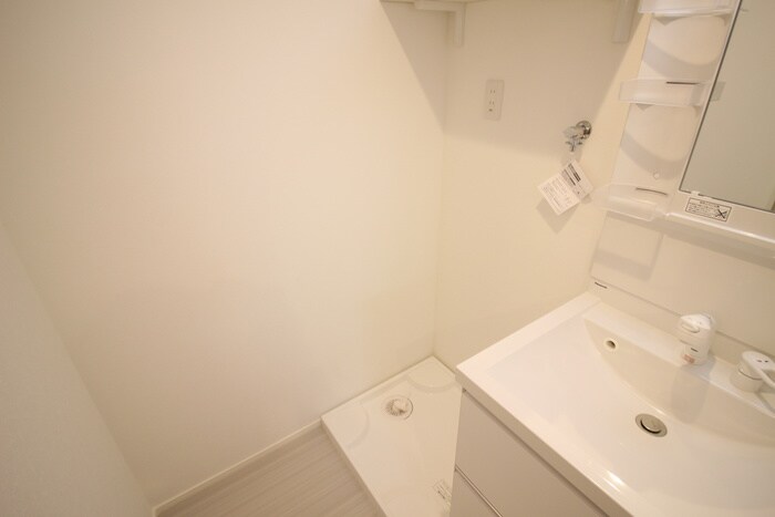 物件内観写真16　(洗濯機置場)