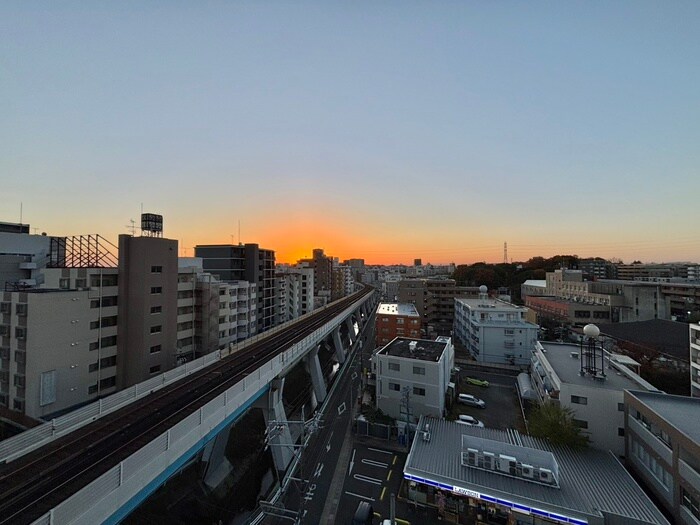 物件内観写真15　(室内からの展望)