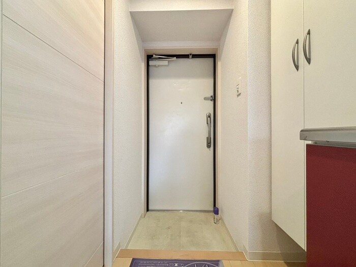 物件内観写真16　(玄関)