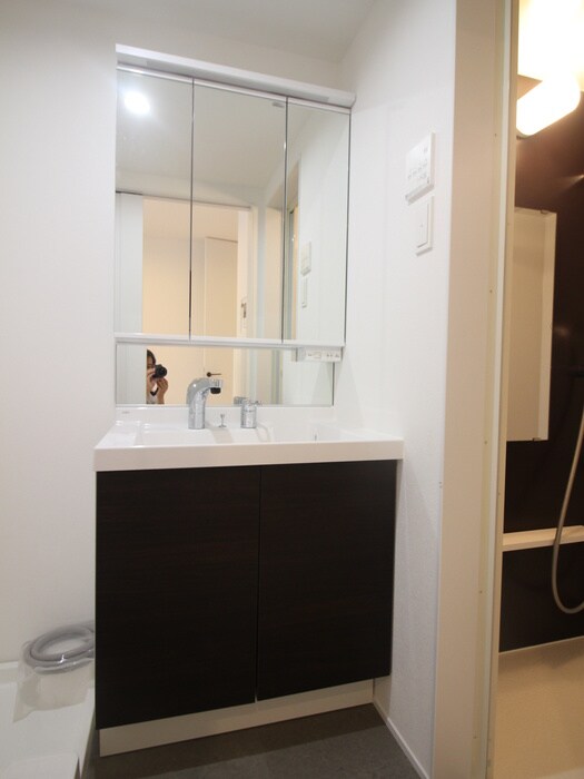 物件内観写真12　(洗面)