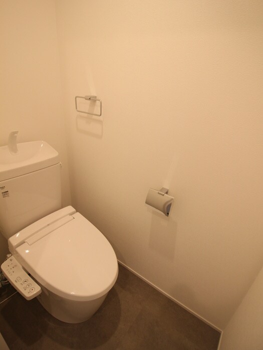 物件内観写真14　(トイレ)