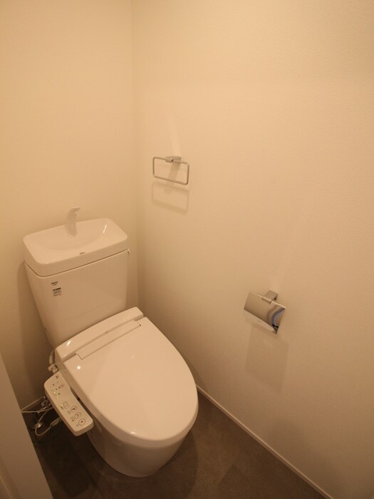 物件内観写真14　(トイレ)