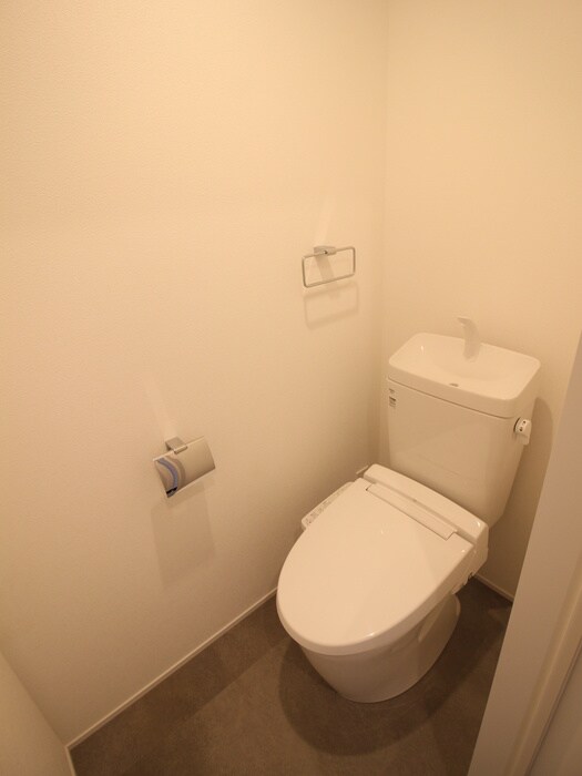物件内観写真14　(トイレ)