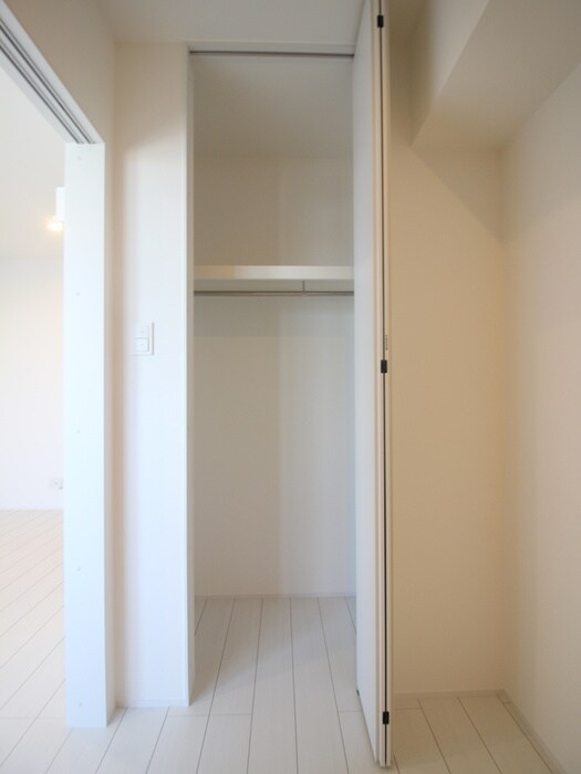 物件内観写真15　(収納)