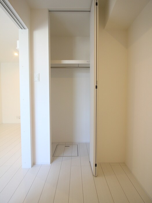 物件内観写真16　(収納)