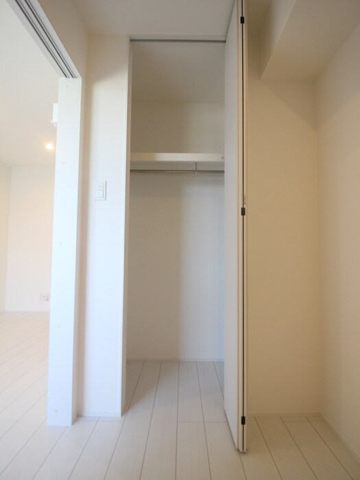 物件内観写真16　(収納)