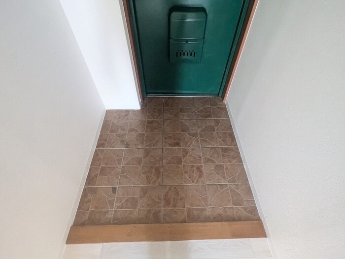 物件内観写真19　(玄関)