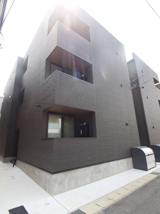 物件外観写真1　(外観写真)