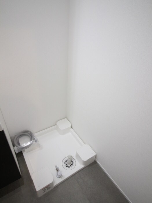 物件内観写真13　(洗濯機置場)