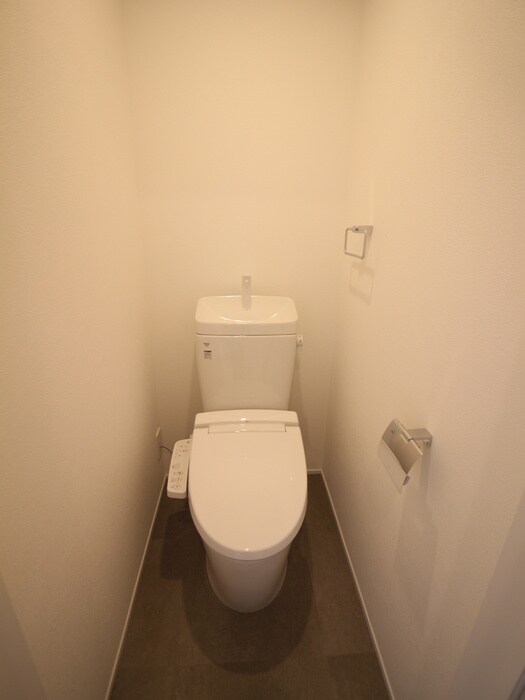 物件内観写真14　(トイレ)