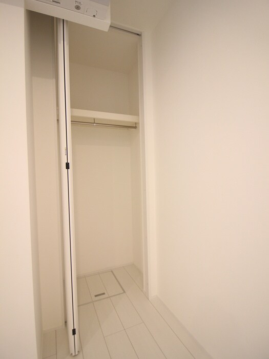 物件内観写真15　(収納)