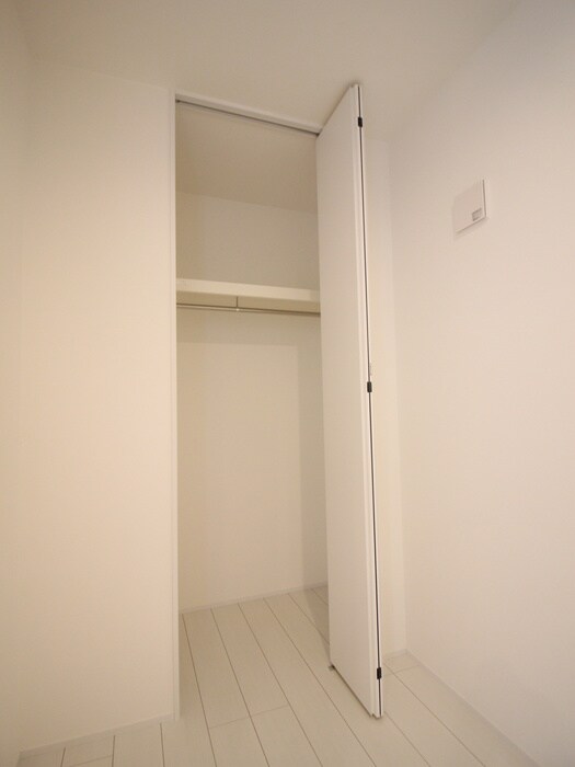 物件内観写真15　(収納)