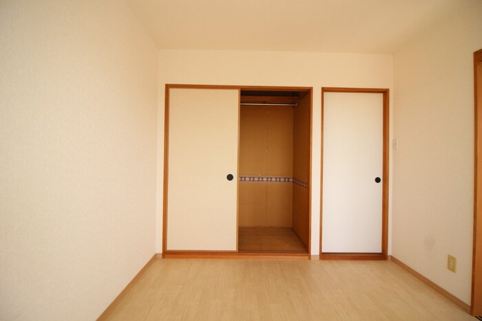 物件内観写真11　(収納)