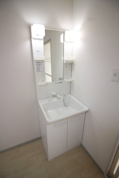 物件内観写真15　(洗面)