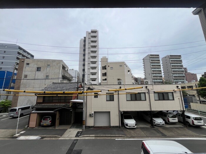 物件内観写真21　(室内からの展望)