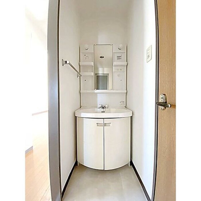 物件内観写真9　(洗面)