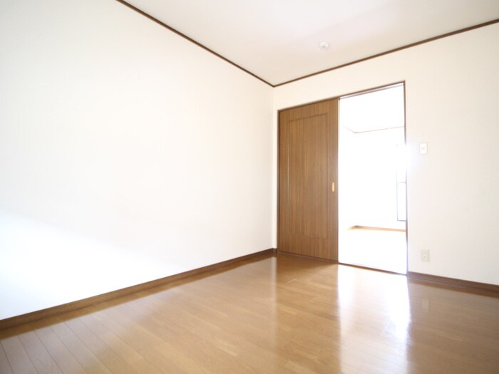 物件内観写真19　(居室)