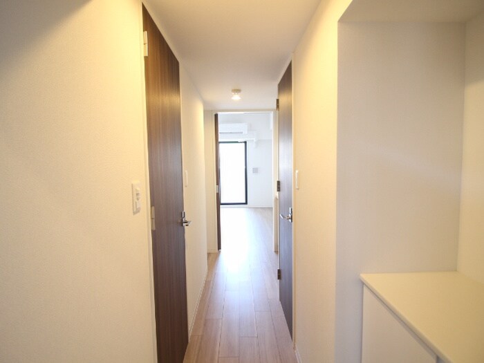 物件内観写真18　(廊下)