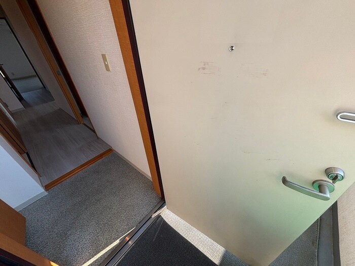 物件内観写真22　(玄関)