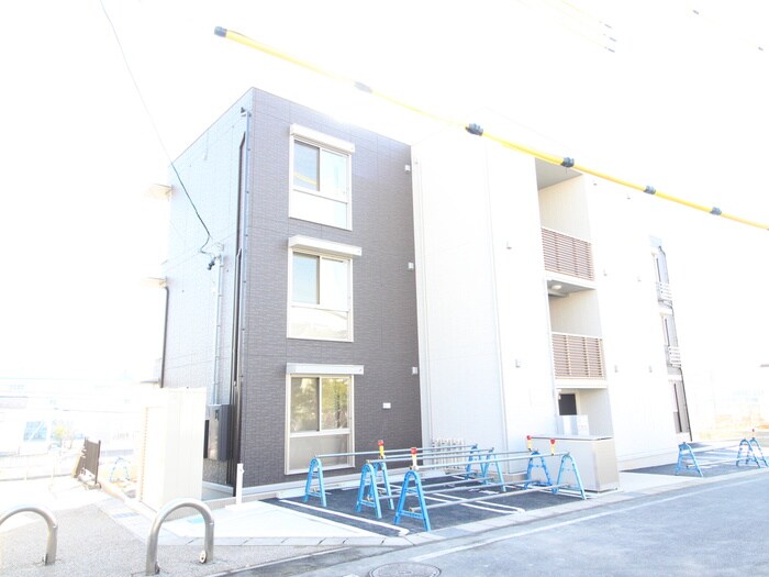 物件外観写真5　(外観写真)