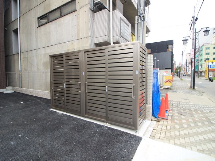 物件外観写真4　(建物設備)