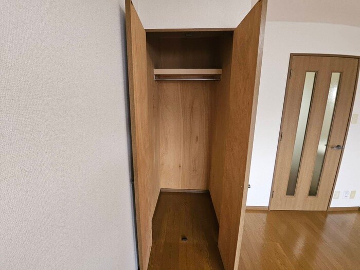 物件内観写真13　(収納)