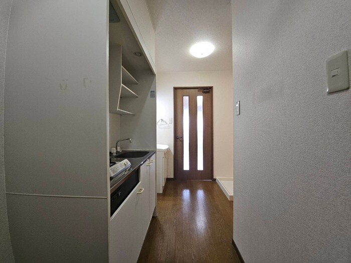 物件内観写真17　(廊下)