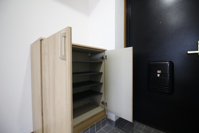 物件内観写真18　(靴箱)