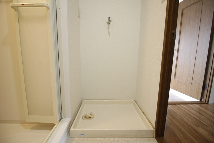 物件内観写真19　(洗濯機置場)